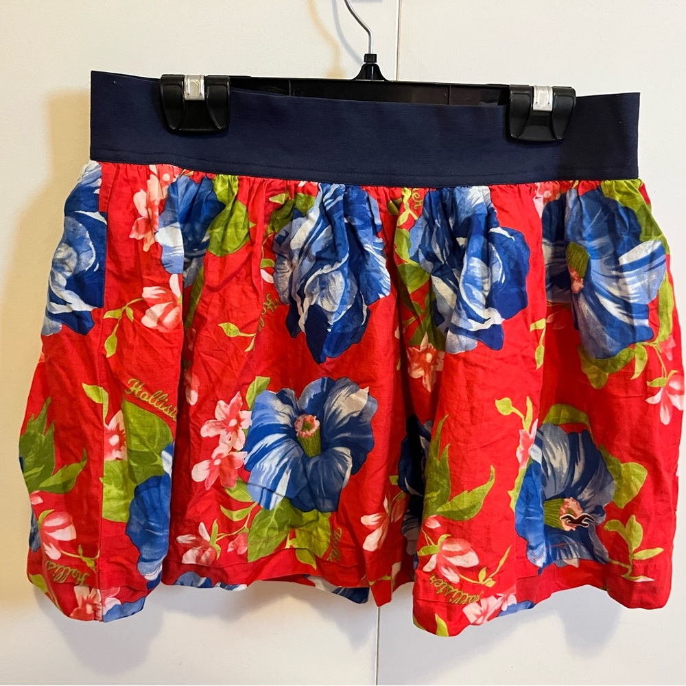 Hollister Skirt - Red and Blue Floral - size M